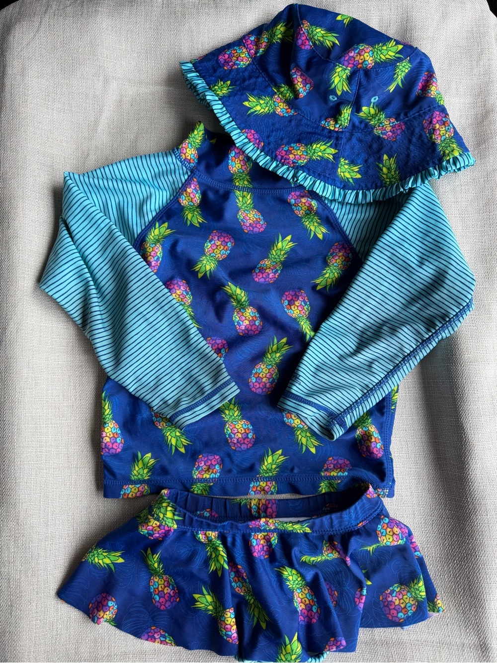 UV SKINZ Pineapple Rash Guard Set